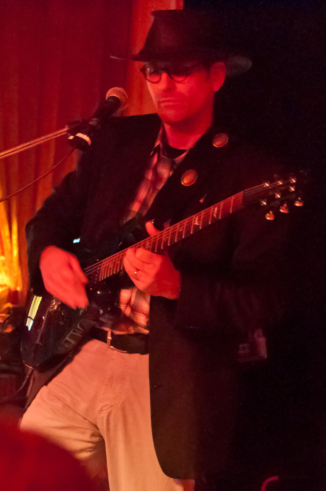 Martin, Gitarre und Gesang